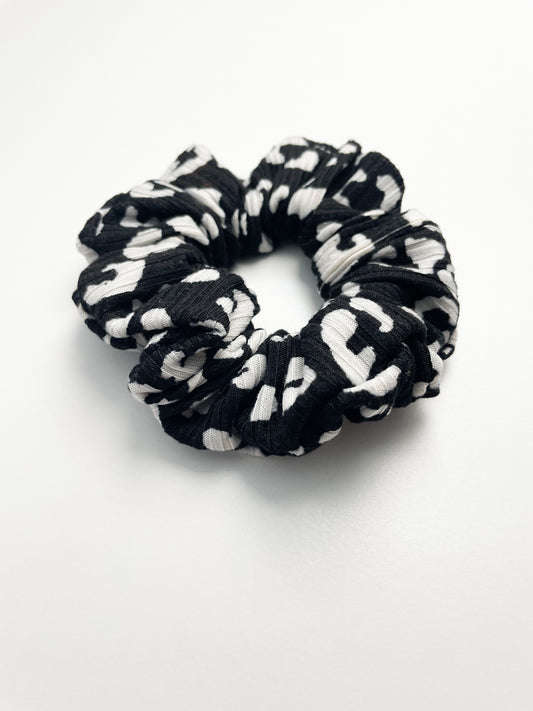 Black and White Leopard Scrunchie