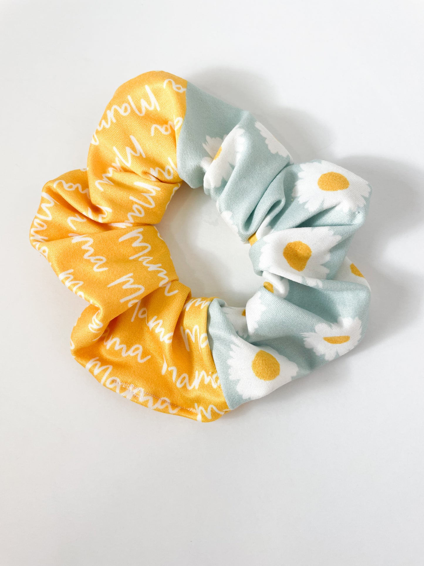 Daisy Mama Scrunchie