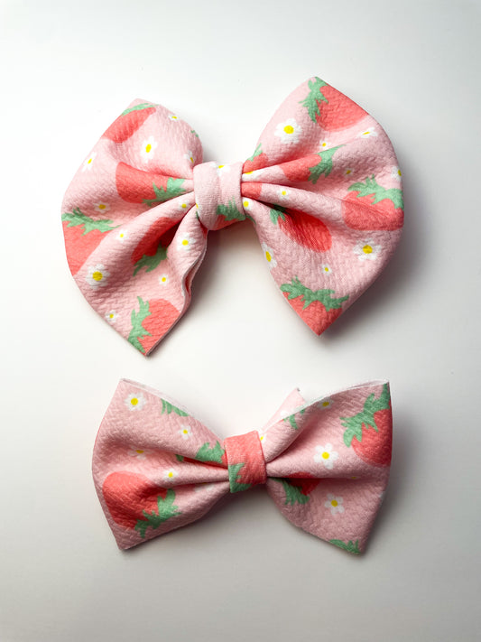 Strawberry Daisies Bow