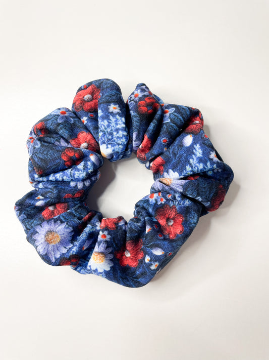 Blooming Freedom Scrunchie