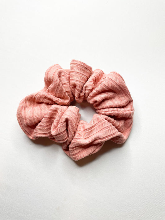 Rosé Scrunchie