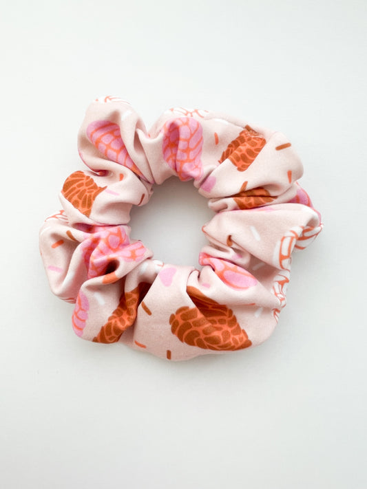 Conchas Scrunchie